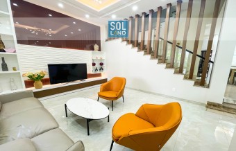 BIỆT THỰ MỸ PHÚ 3 ĐƯỜNG NỘI KHU YÊN TỈNH NHÀ ĐẸP $2000